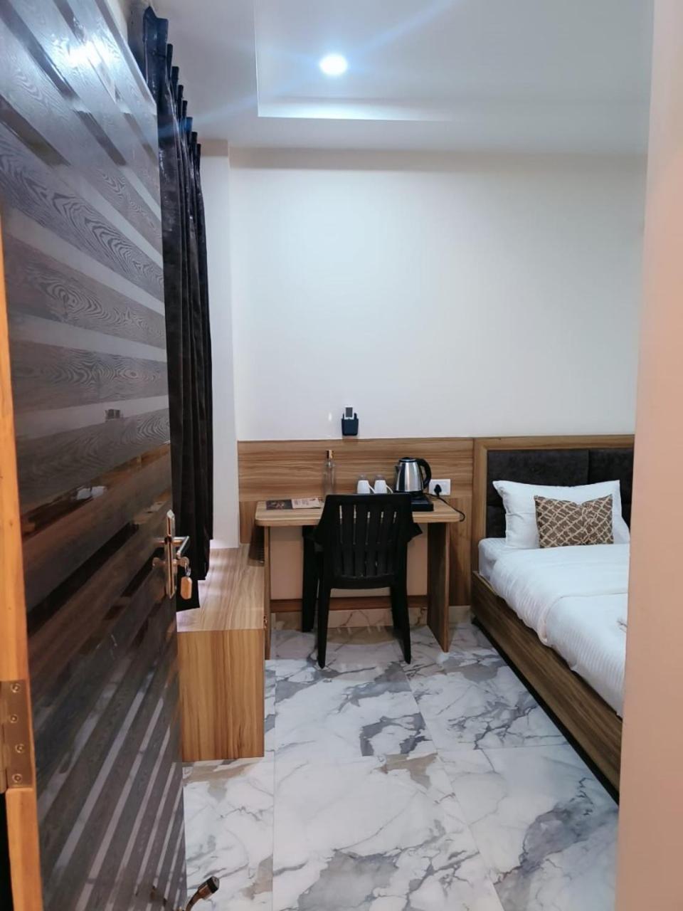 Nandi Retreat Homestay พาราณสี ภายนอก รูปภาพ